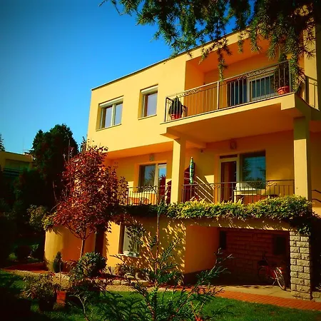 Apartment Almadi