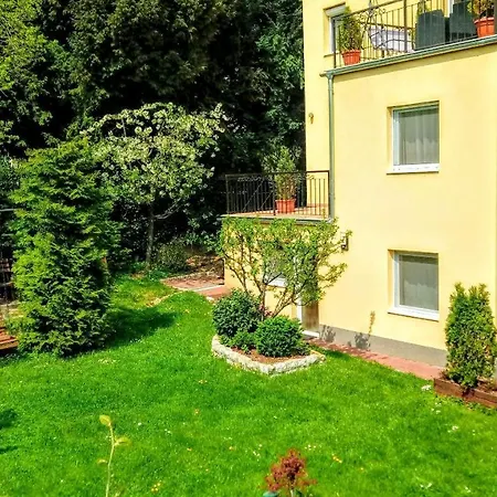 Almadi Apartment Balatonalmádi
